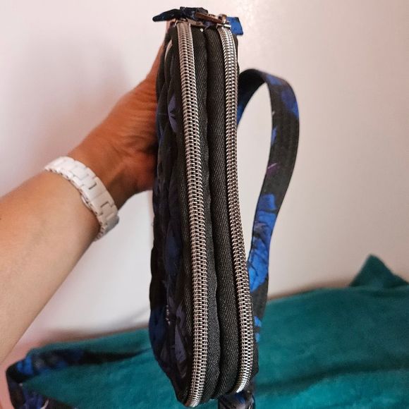 Lug Coupe Botanical Black Crossbody - Picture 5 of 8